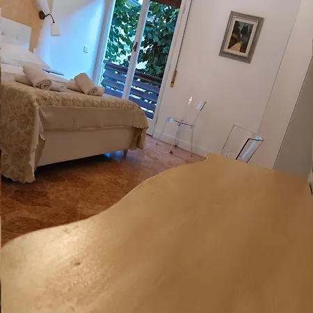 Bed and Breakfast Cherubini 13